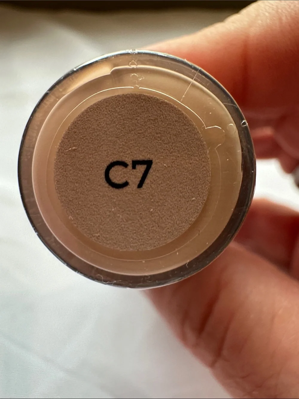Makeup Revolution Conceal and Hydrate Radiance Concealer Shade C7